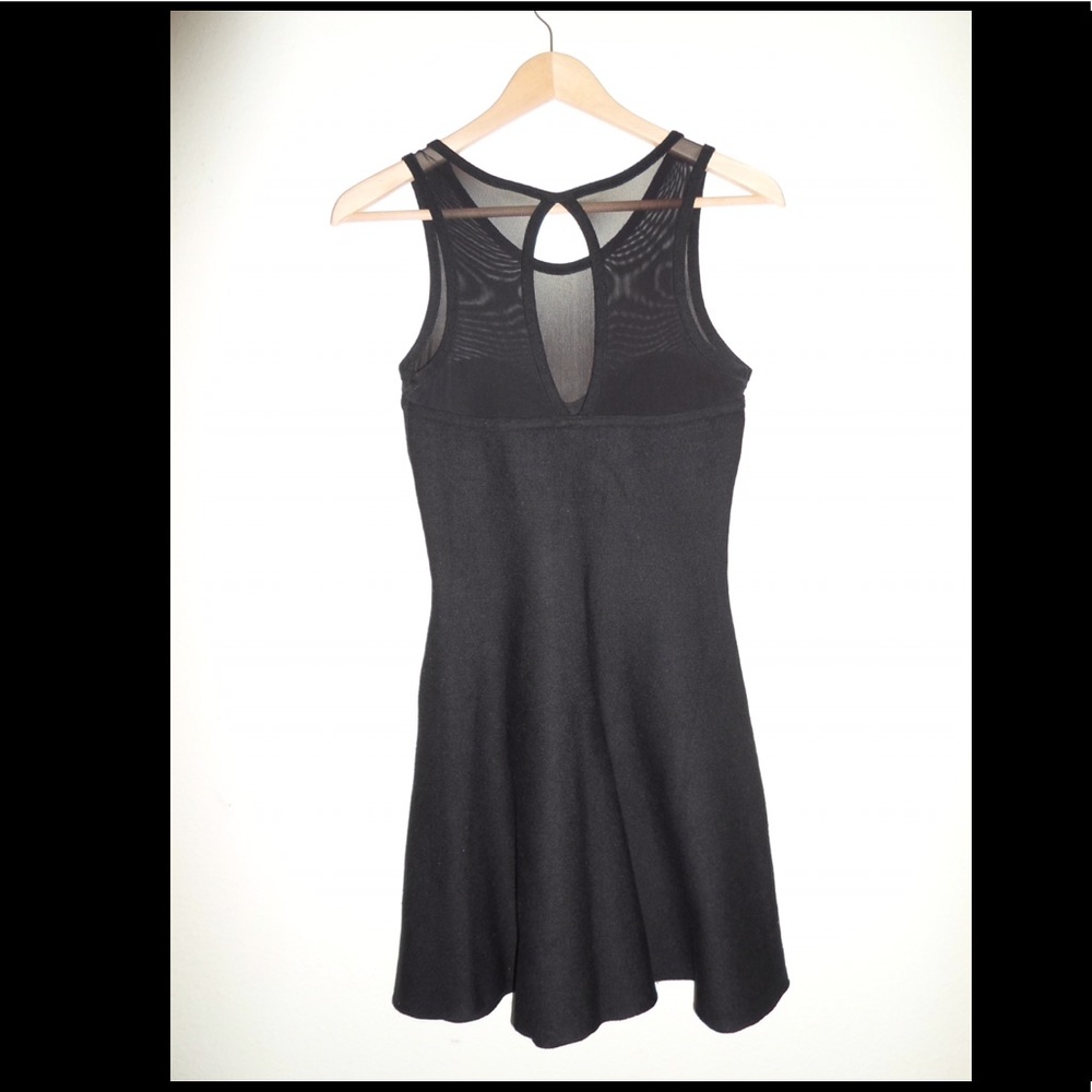 LBD - Picture 2 of 4